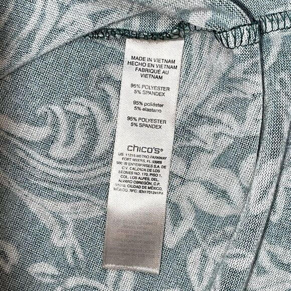 Chico's | Green Scroll Print 3/4 Sleeve Top | Large - Picture 4 of 5